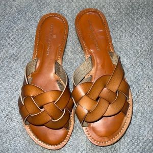 Leather sandals